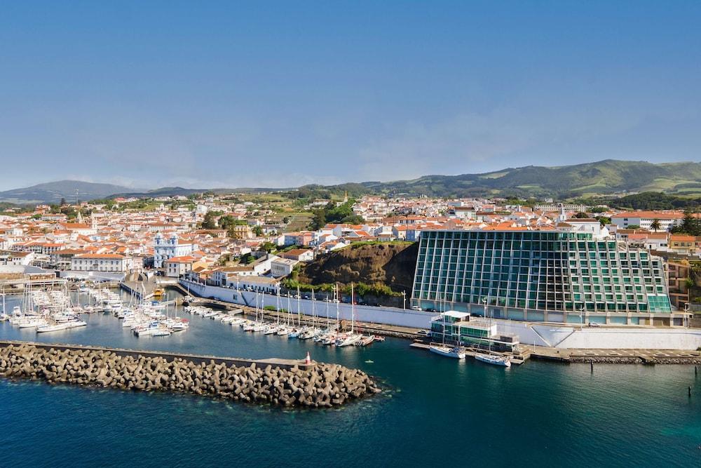 Angra Marina Hotel Angra do Heroísmo Exterior foto The marina of Angra do Heroísmo